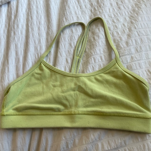 lululemon athletica Other - Lululemon Flow Y bra